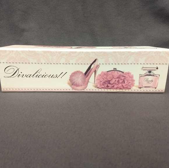 Divalicious Small Decorative Trinket Storage Box - Picture 8 of 9